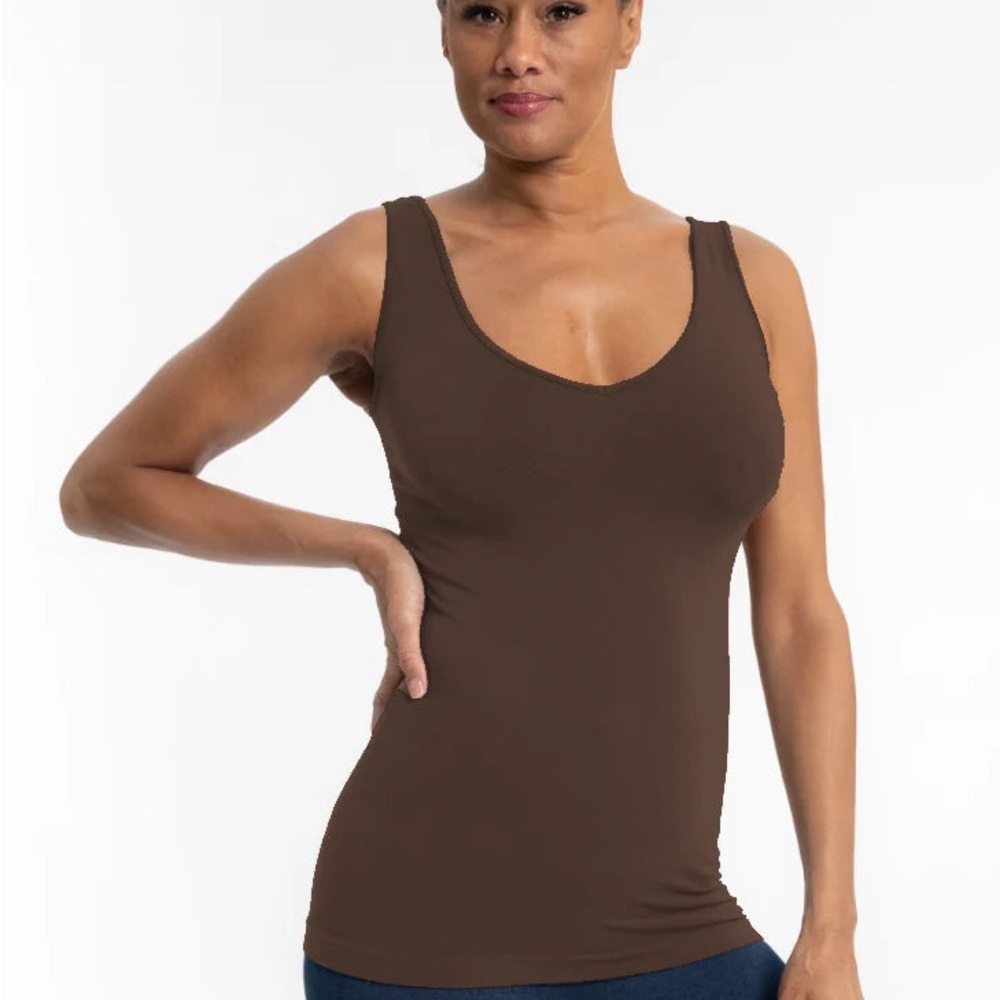 Women's Scoop Neck Tank Top - Brown